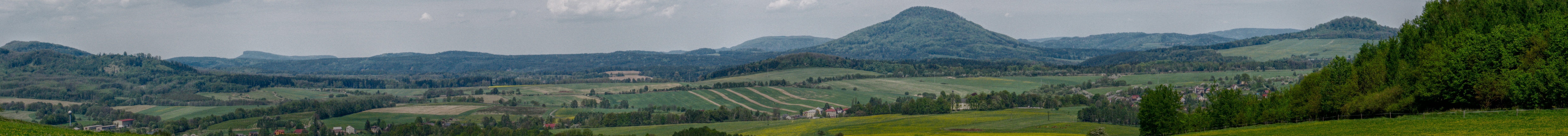 Nad Labskou cyklostezkou